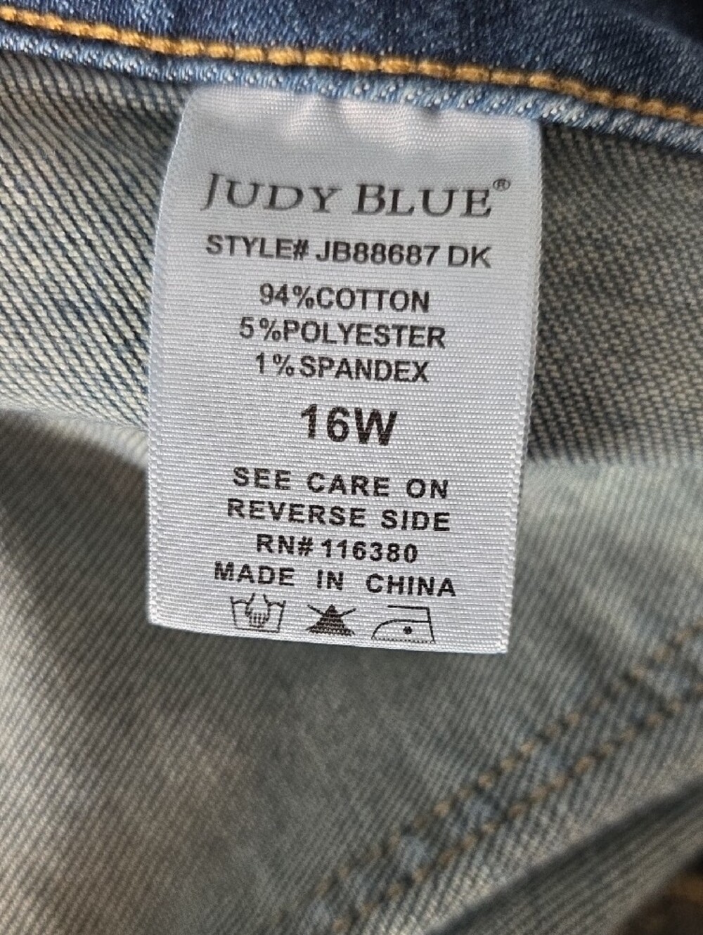 EUC Judy Blue 16W Medium Wash Boyfriend Jeans with Front Patch Pockets - Picture 7 of 10